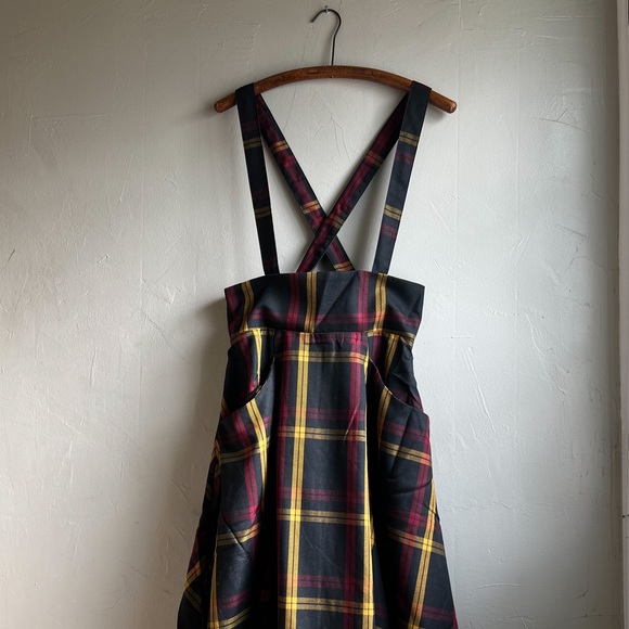 Collectif Alexa Check, vintage style, pinafore cross back swing skirt. - Picture 2 of 4